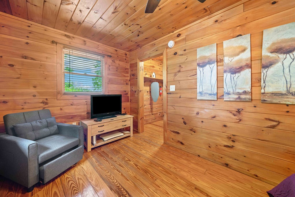 415643 Morganton Residential