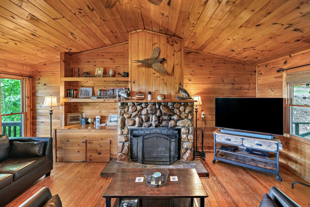 415643 Morganton Residential
