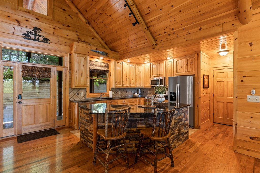 415650 Morganton Residential