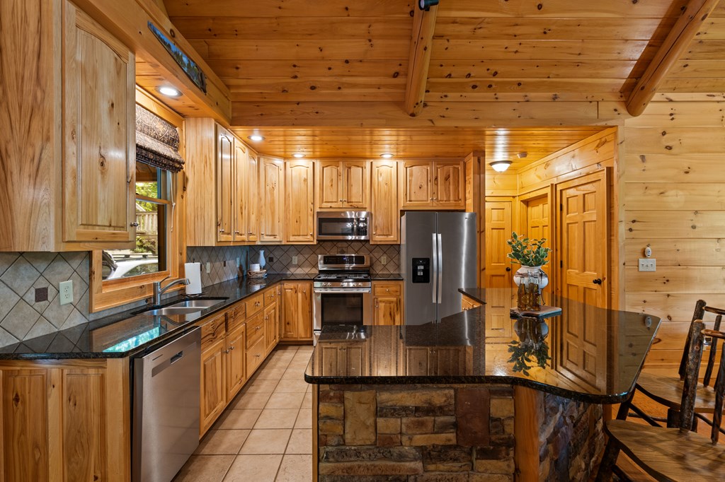 415650 Morganton Residential