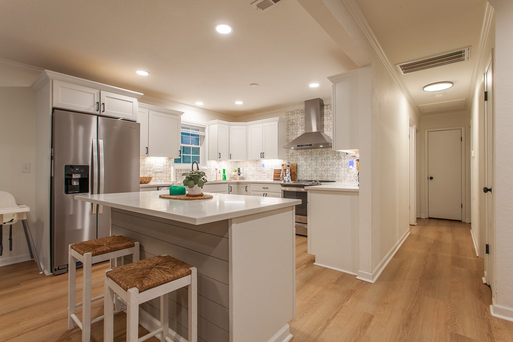 415651 Andrews Residential