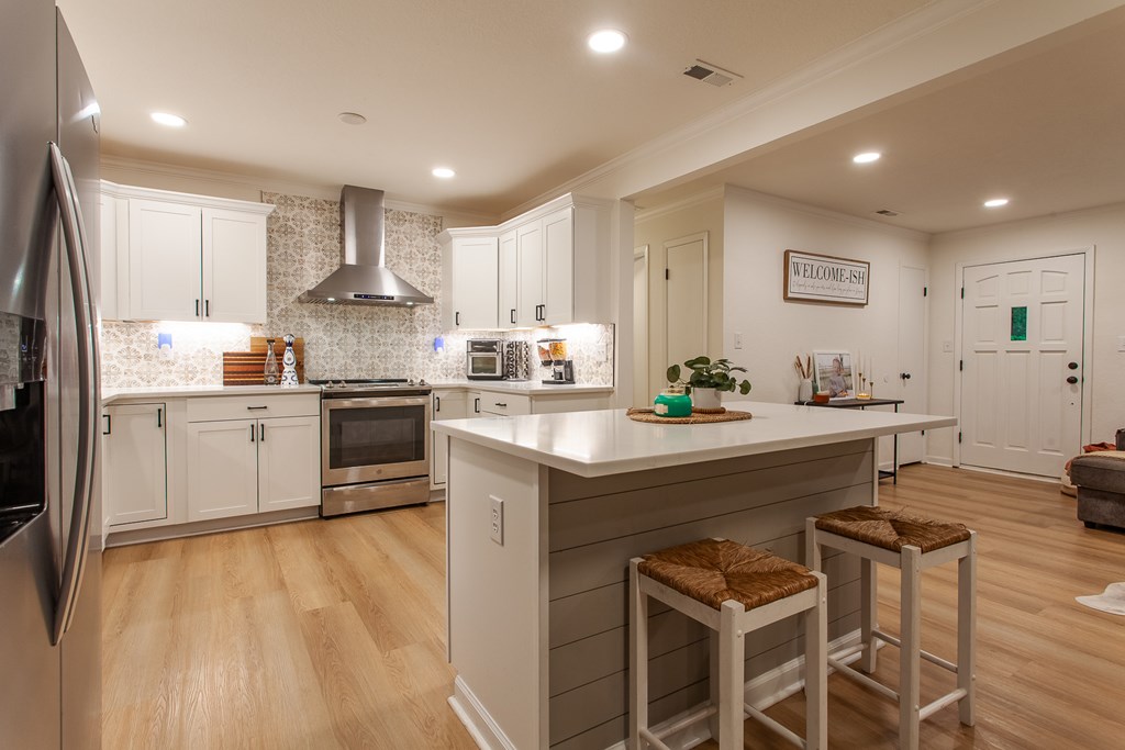 415651 Andrews Residential