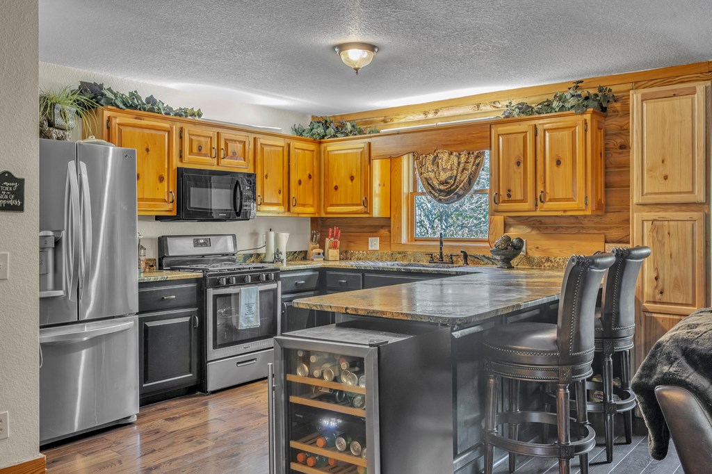 415659 Hayesville Residential