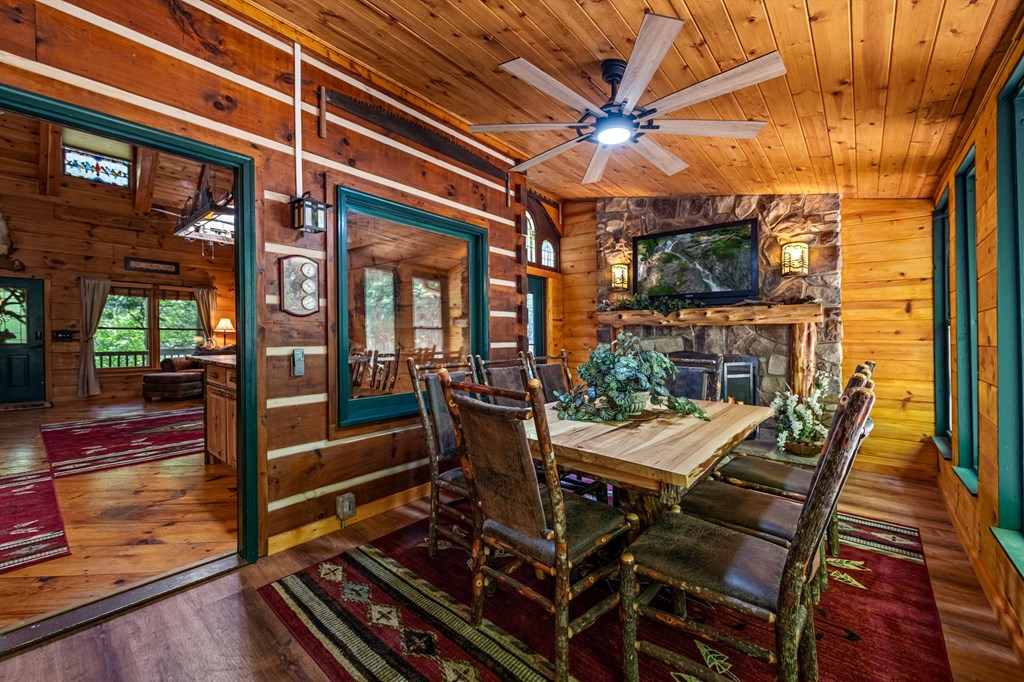 415666 Mineral Bluff Residential