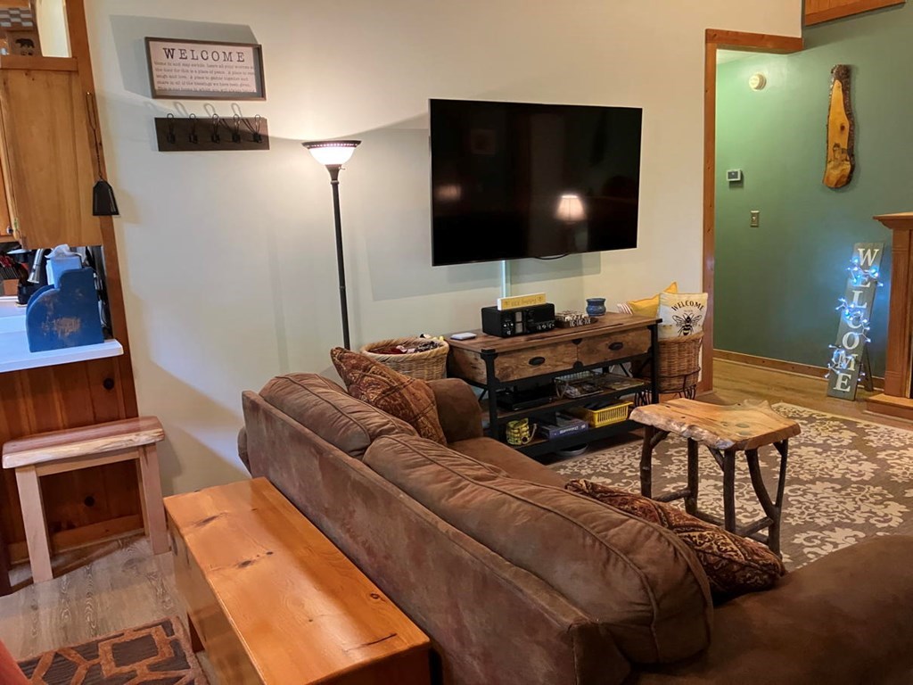 415675 Murphy Residential