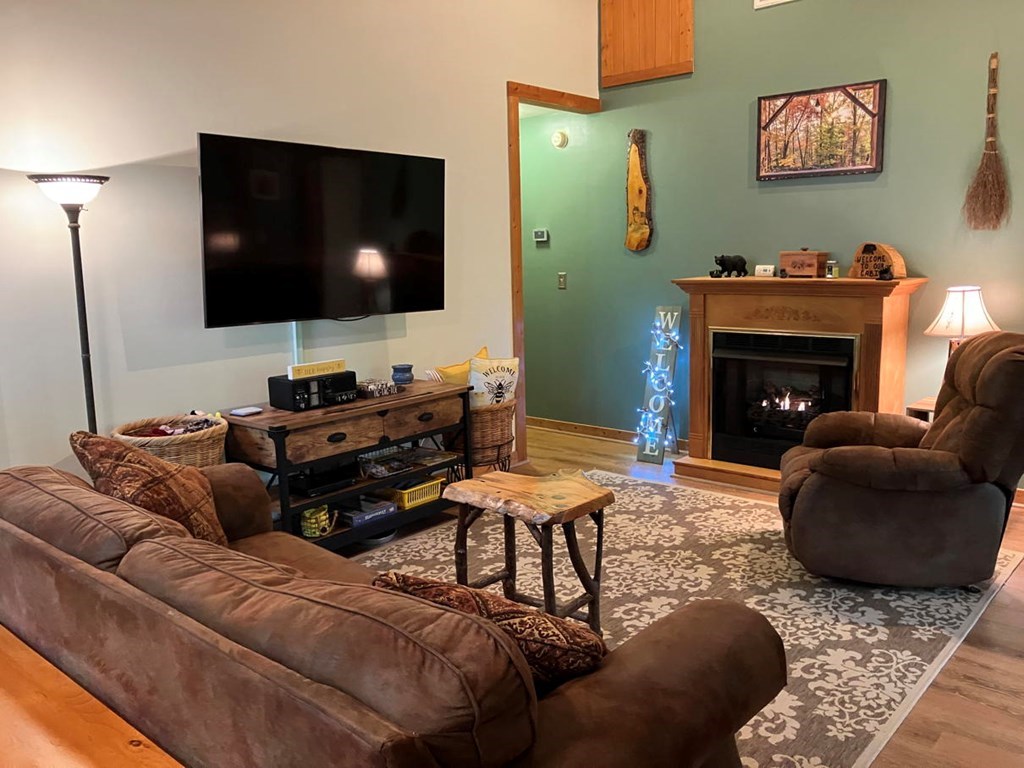 415675 Murphy Residential