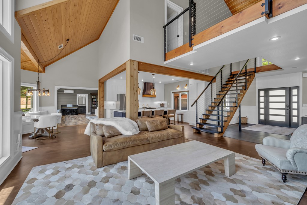 415677 Murphy Residential