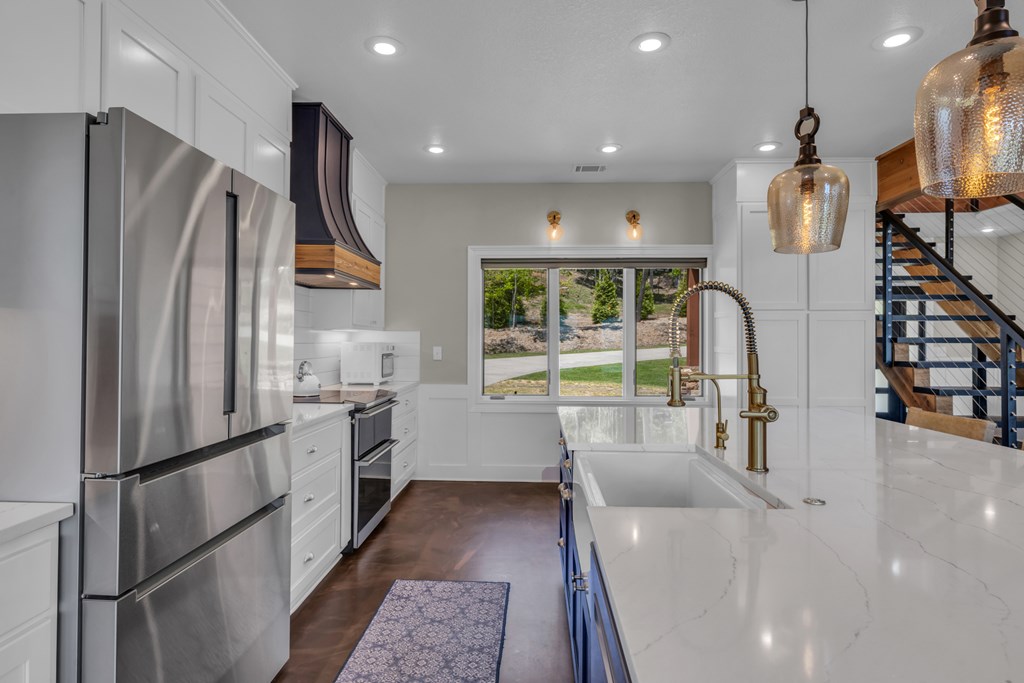 415677 Murphy Residential