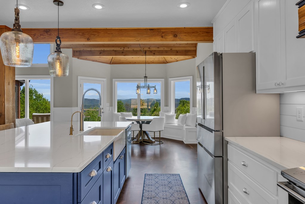 415677 Murphy Residential