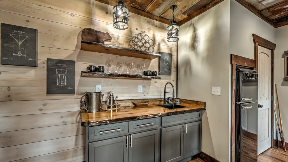 415686 Blue Ridge Residential