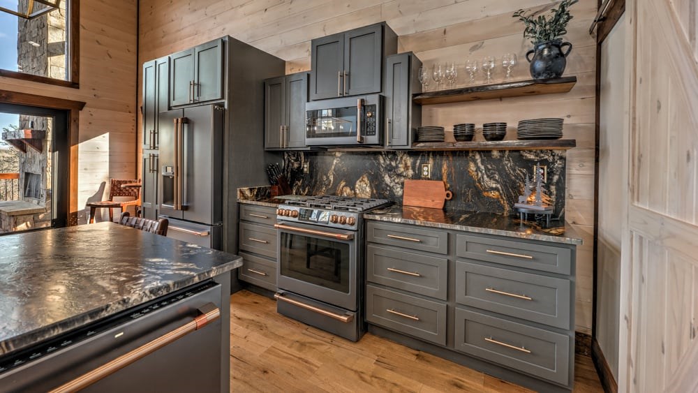 415686 Blue Ridge Residential