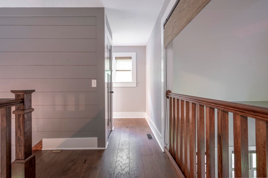 415692 Young Harris Residential