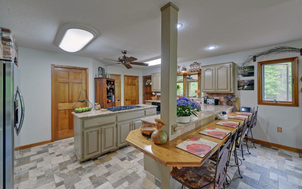 415696 Andrews Residential