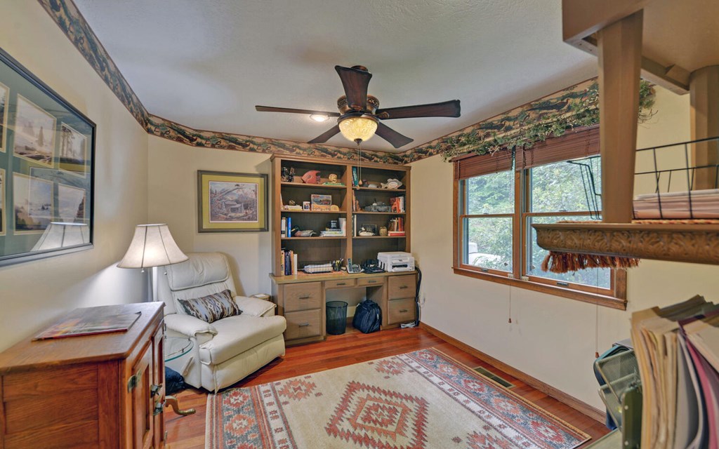 415696 Andrews Residential