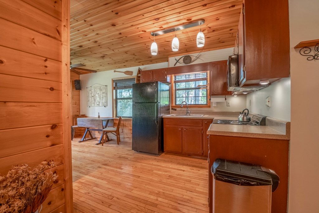 415698 Turtletown Residential
