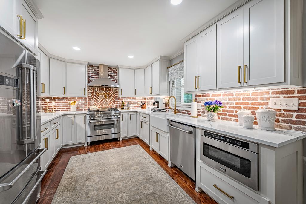415699 Blairsville Residential