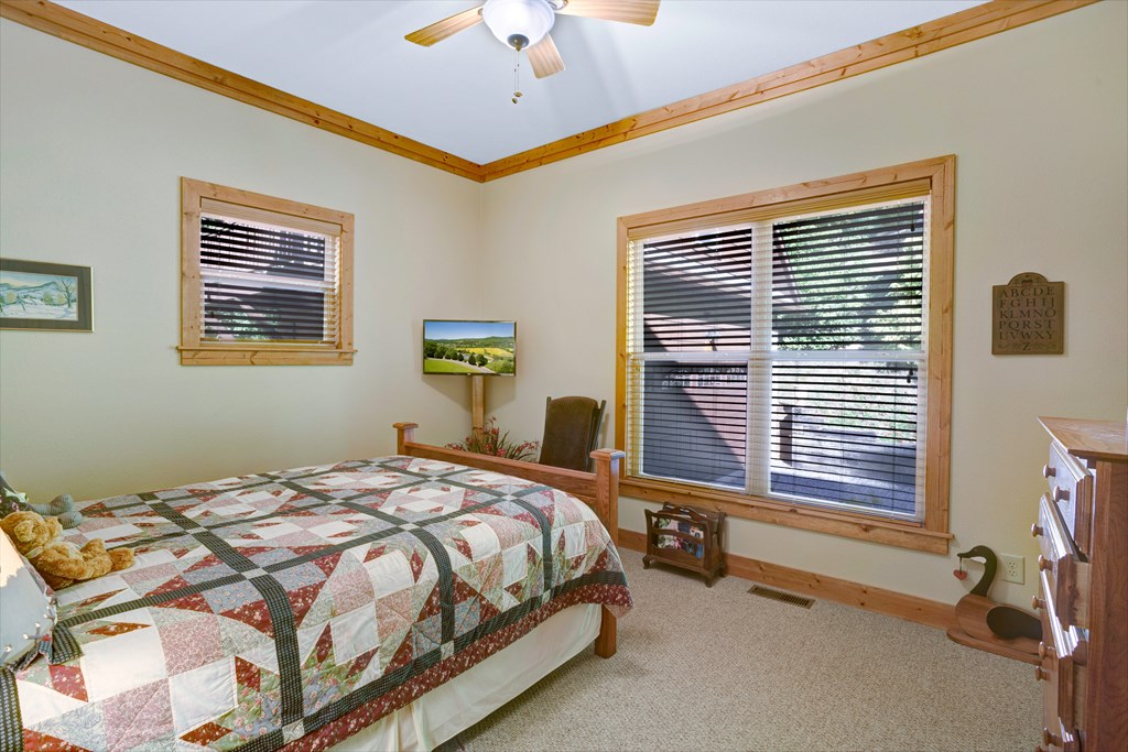 415702 Hiawassee Residential