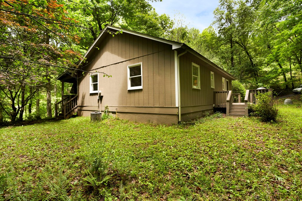 415721 Hayesville Residential