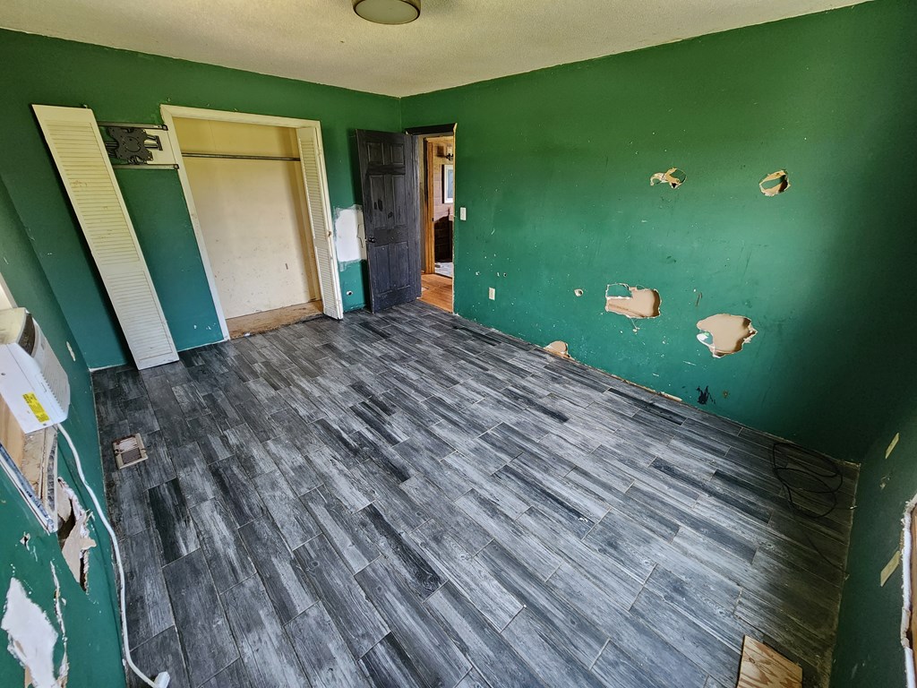 415722 Andrews Residential