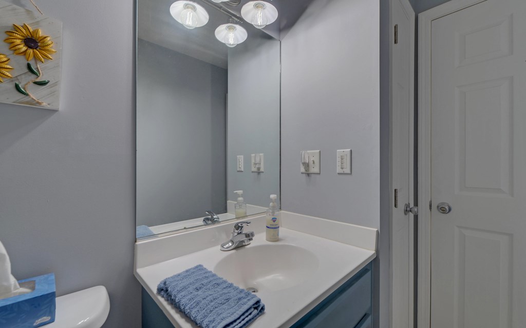 415724 Blue Ridge Residential