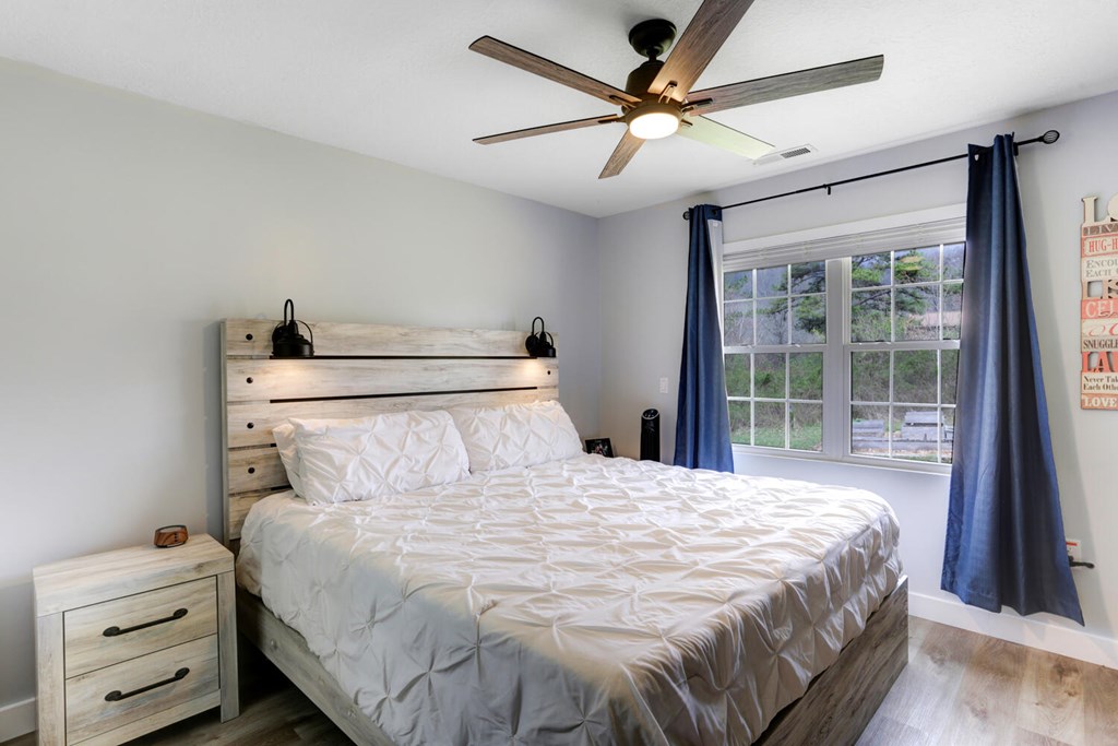 415725 Hayesville Residential