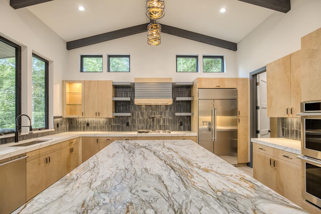 415731 Morganton Residential