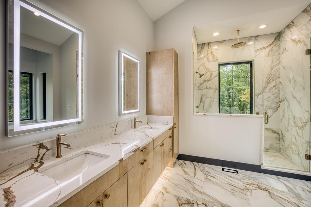 415731 Morganton Residential