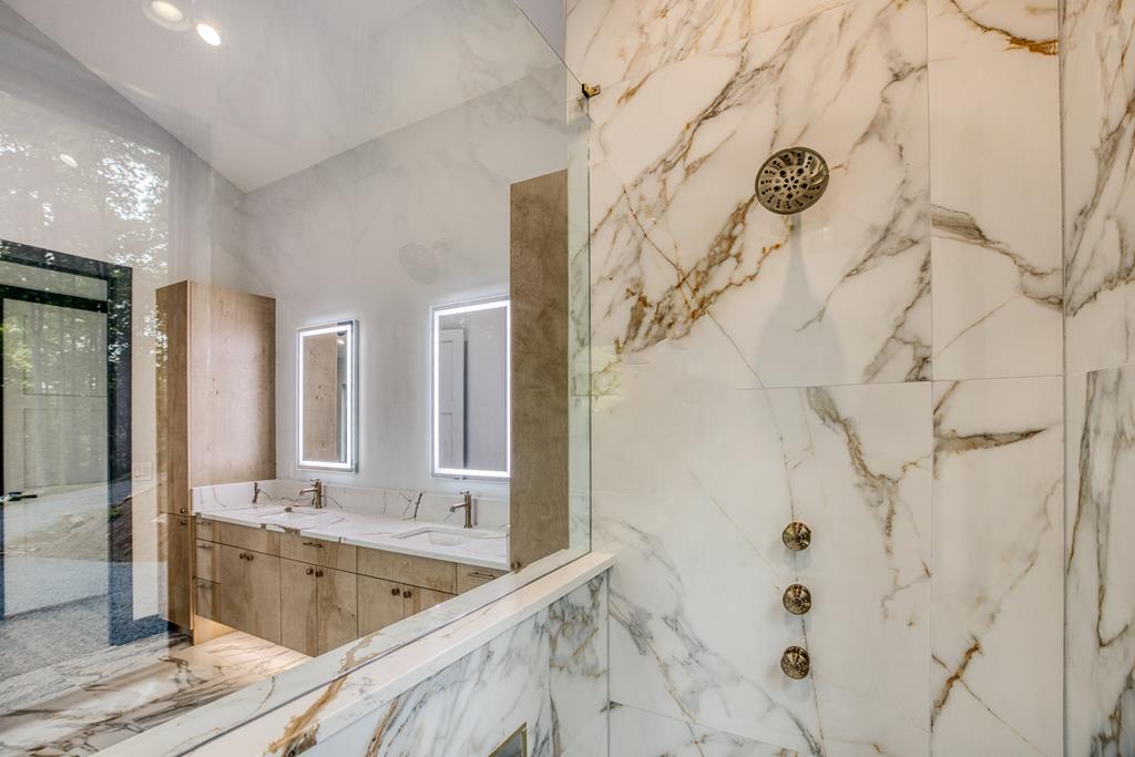 415731 Morganton Residential