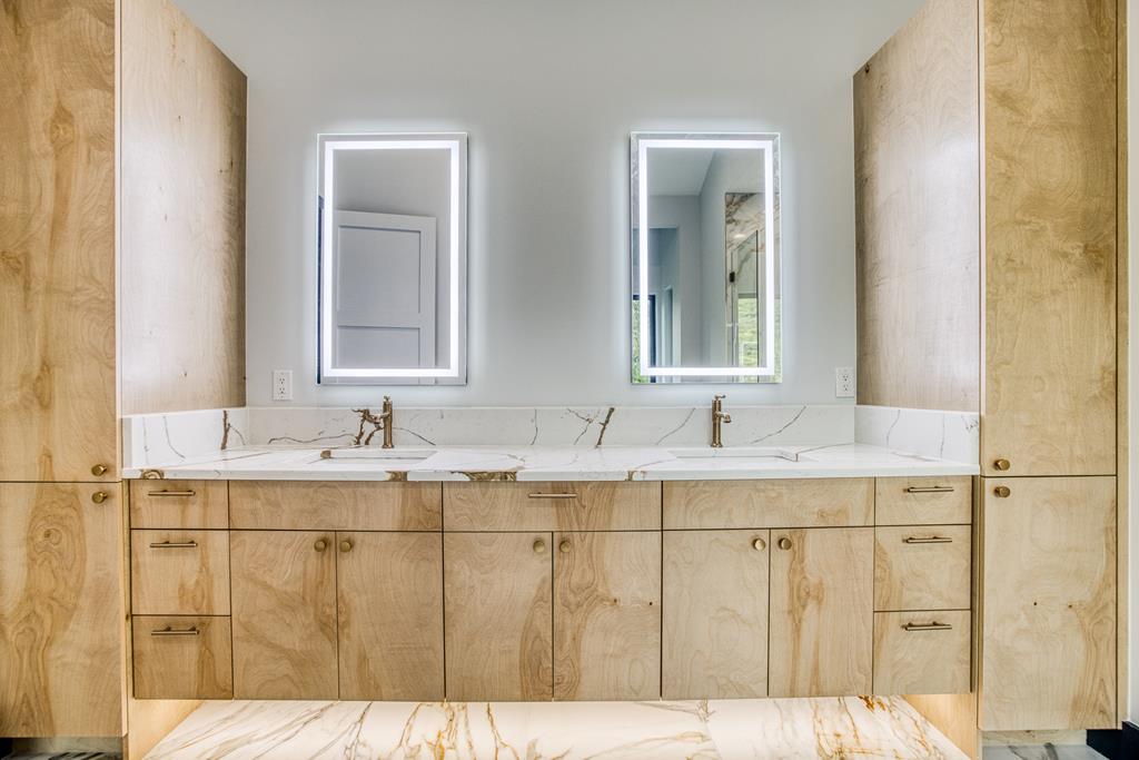 415731 Morganton Residential