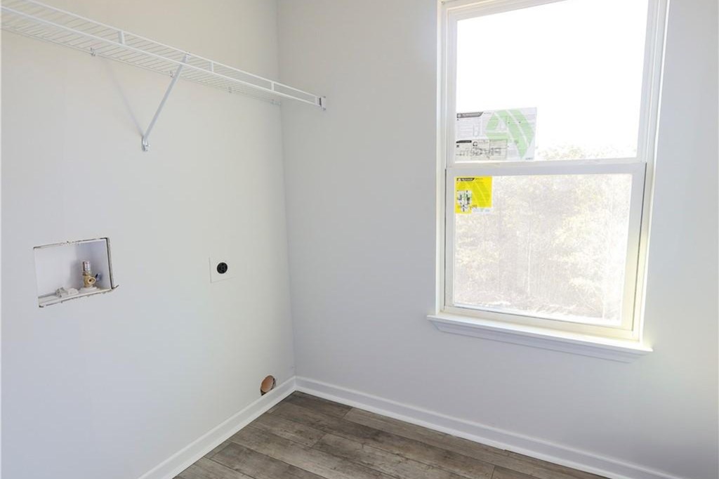 415749 Fairmont Residential
