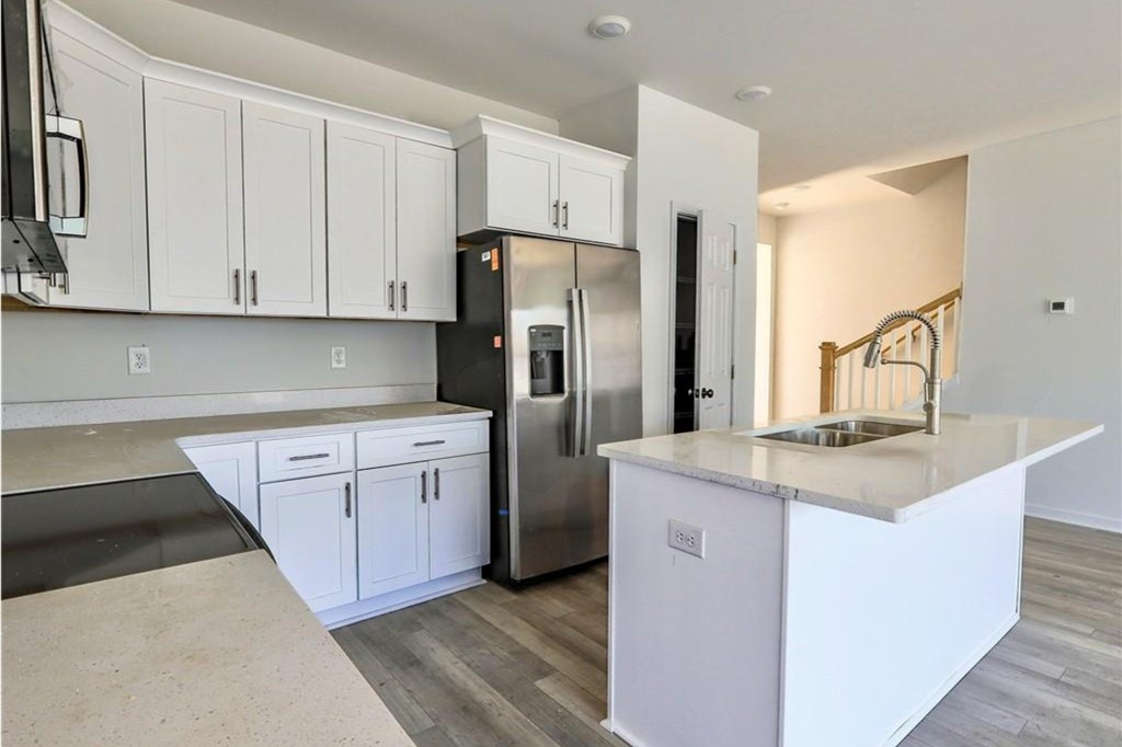 415749 Fairmont Residential