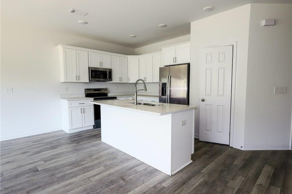 415751 Fairmont Residential