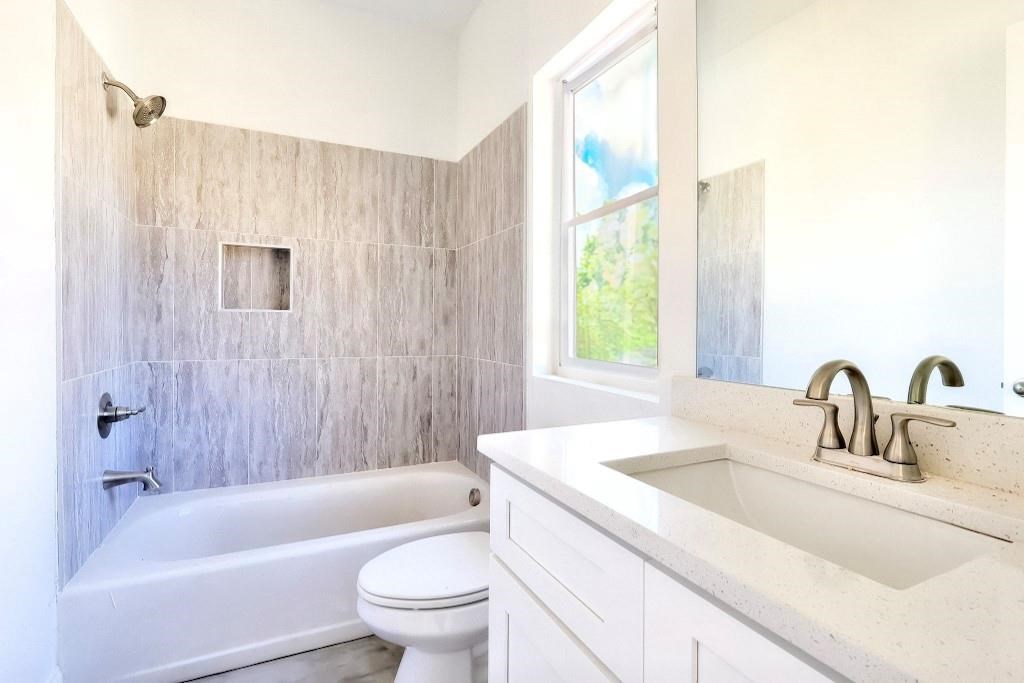 415753 Woodstock Residential