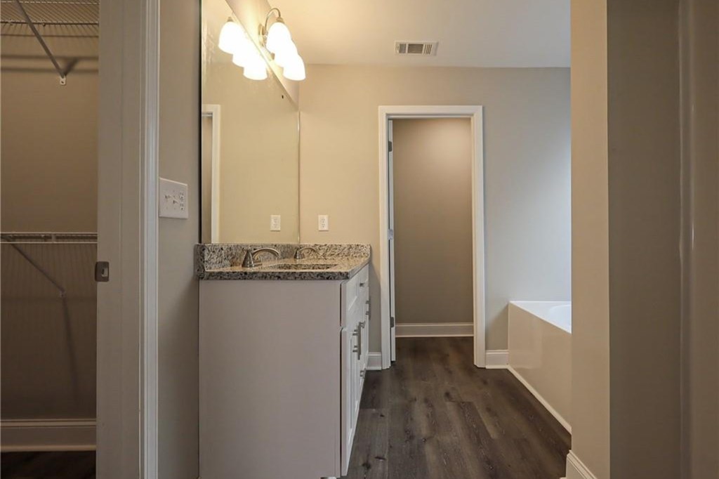 415754 Jasper Residential