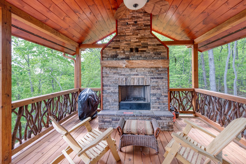415758 Morganton Residential