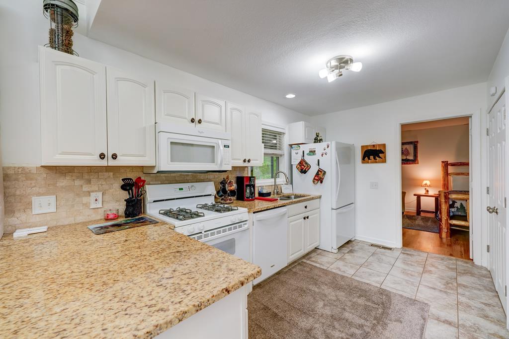 415785 Mineral Bluff Residential