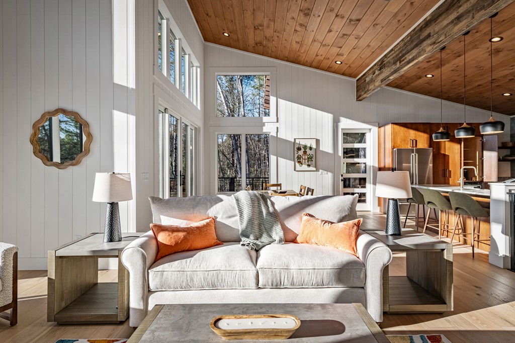 415786 Blue Ridge Residential