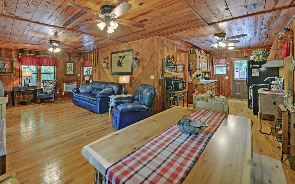 415800 Murphy Residential
