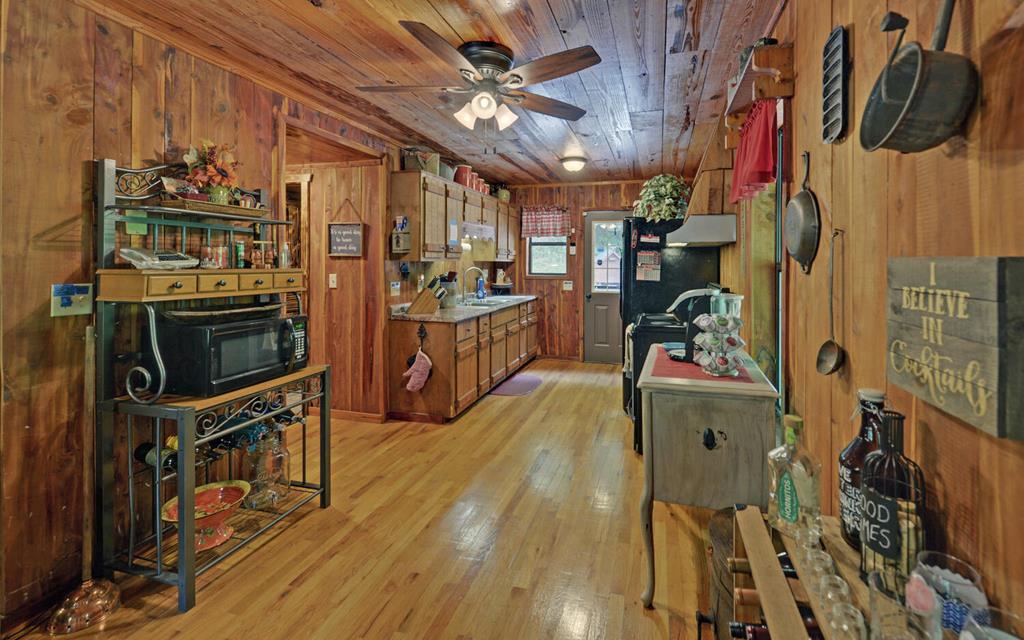 415800 Murphy Residential