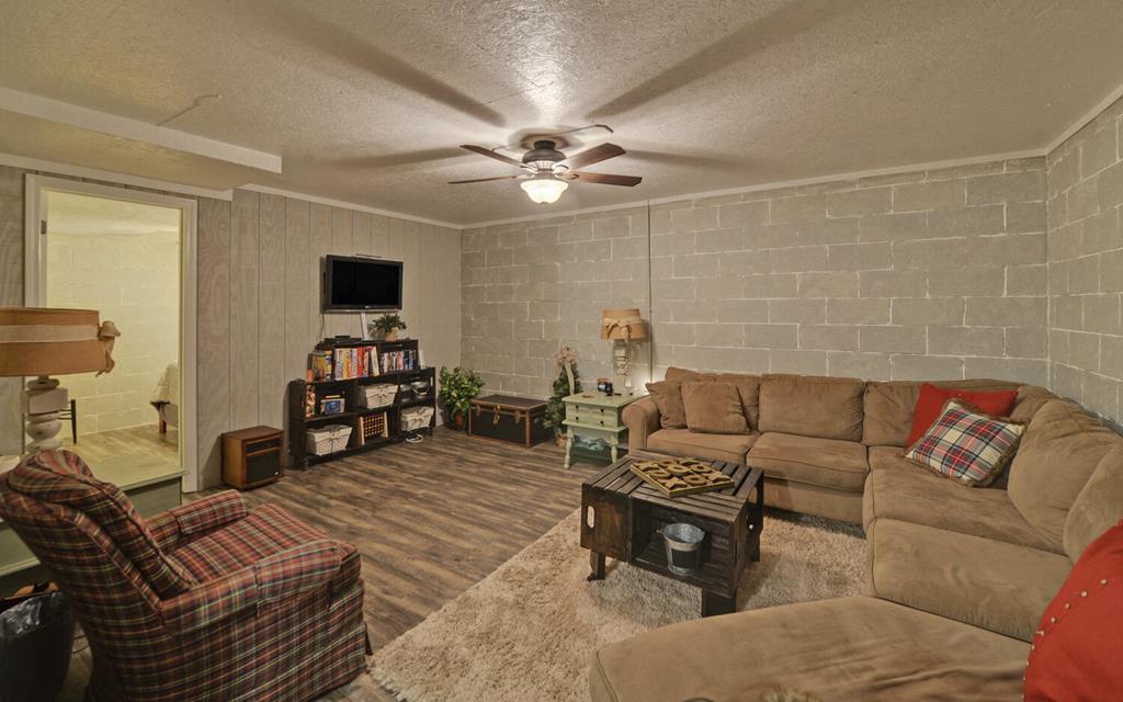 415800 Murphy Residential