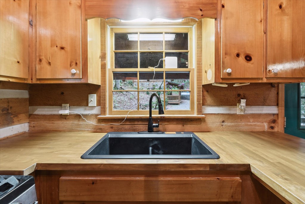 415808 Blue Ridge Residential