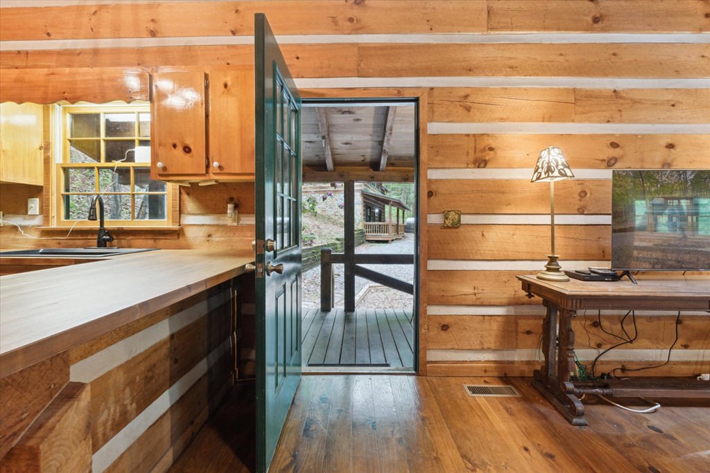 415808 Blue Ridge Residential