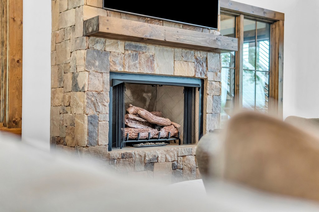 415809 Blue Ridge Residential
