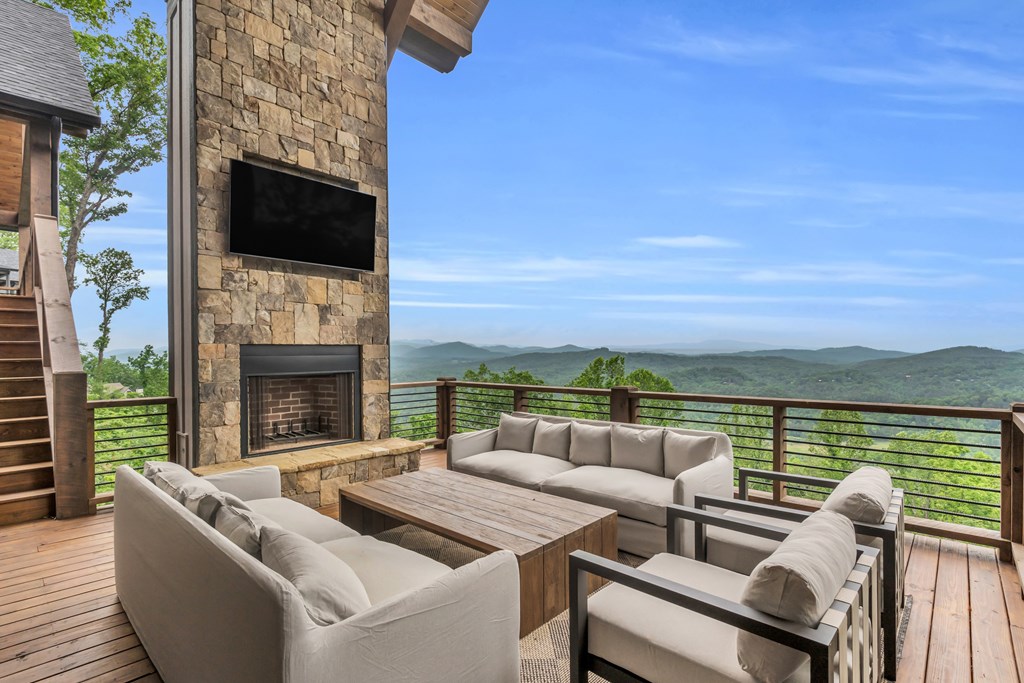 415809 Blue Ridge Residential