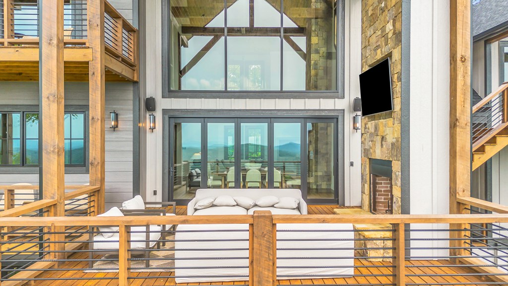 415809 Blue Ridge Residential