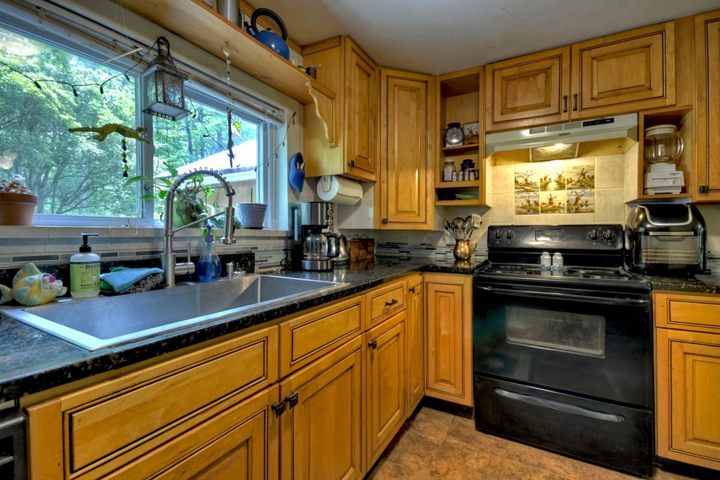415828 McCaysville Residential