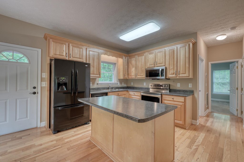 415831 Blairsville Residential