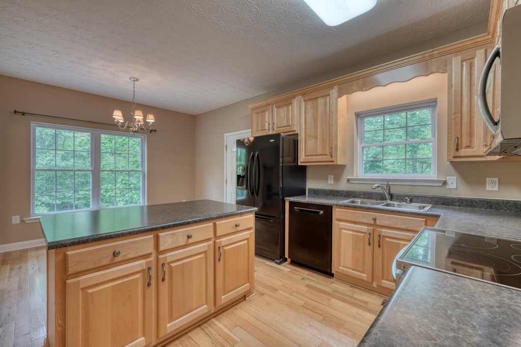 415831 Blairsville Residential