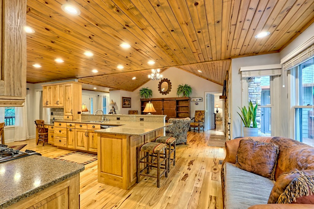 415834 Hiawassee Residential