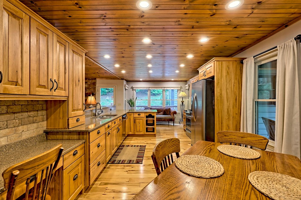 415834 Hiawassee Residential